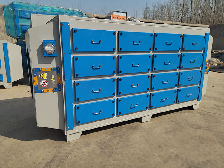 活性炭環(huán)保處理箱   活性炭環(huán)保處理箱